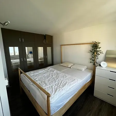 Cosy A Avec Vue Epoustouflante Apartment Pully